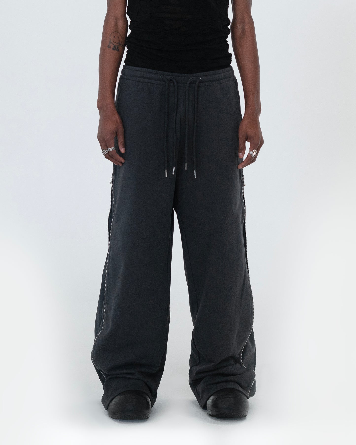 CLONE SWEATPANTS